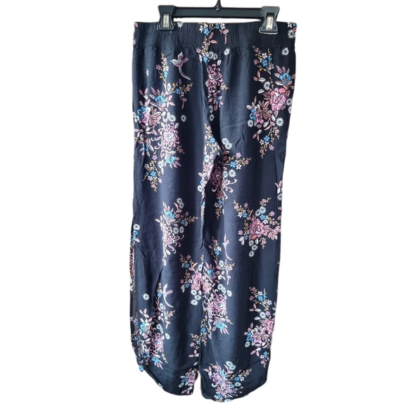 3/$40 Sale! Bebop 'I Dream Of Jeannie' Floral Pants - Picture 2 of 8